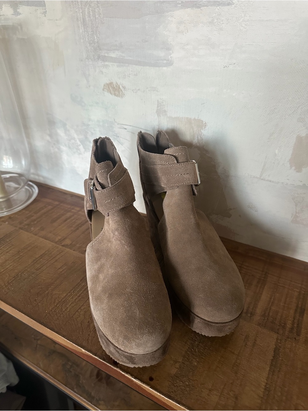 Volatile Taupe Suede Wedge Ankle Booties Size 7 - Picture 2 of 8